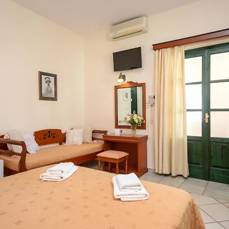 Hotel Apollon Naxos City