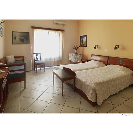 Apollon 2* Naxos City