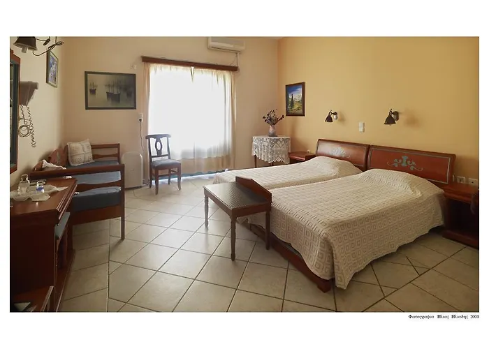 阿波罗酒店 2* Naxos City