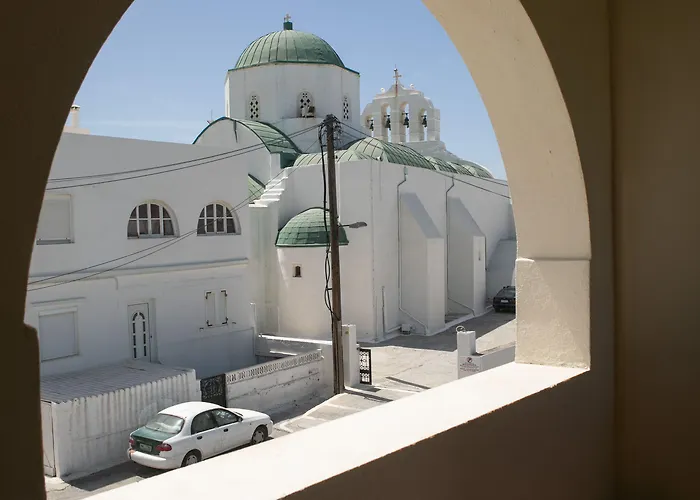 阿波罗酒店 2* Naxos City