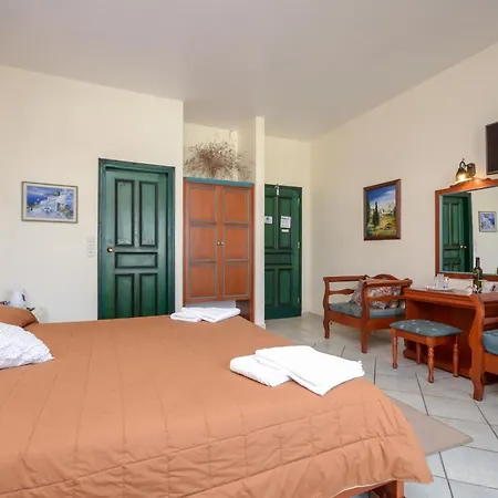 阿波罗酒店 2* Naxos City
