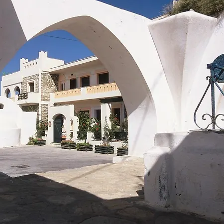 阿波罗酒店 Naxos City